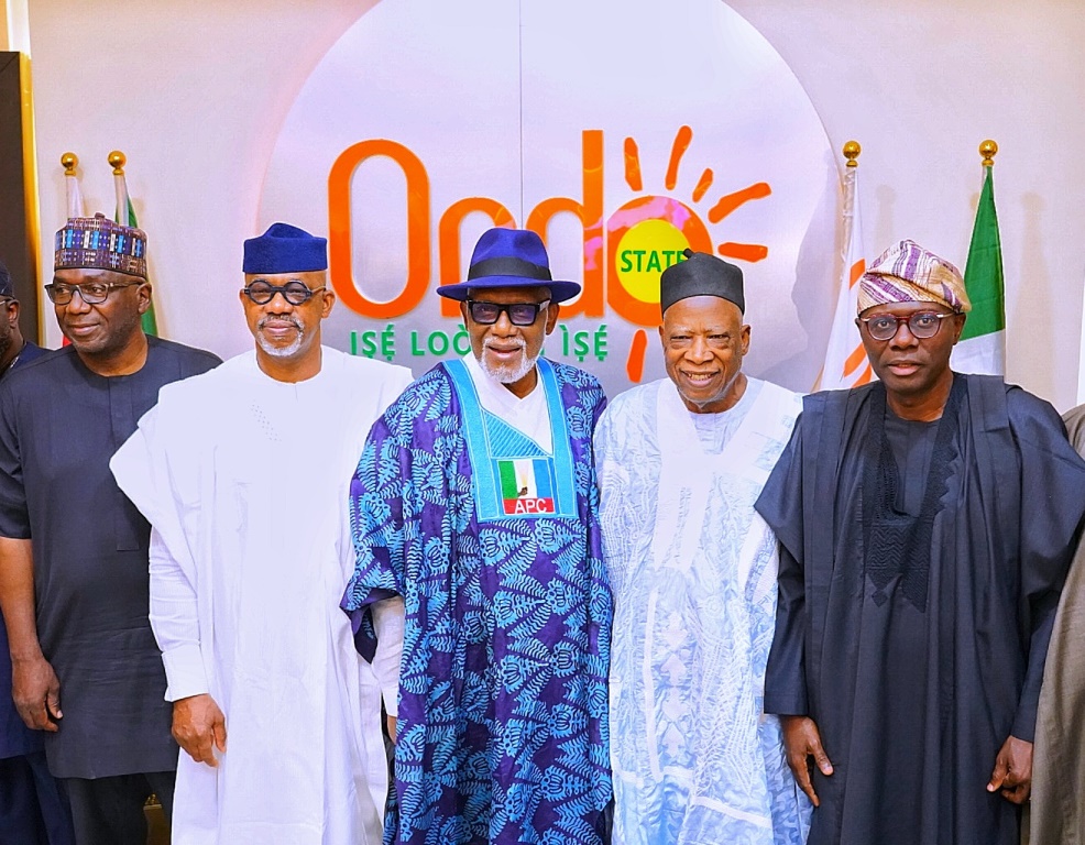 ONDO ATTACK: SANWO-OLU VISITS AKEREDOLU, DONATES N25MILLION TO VICTIMS OF OWO MASSACRE